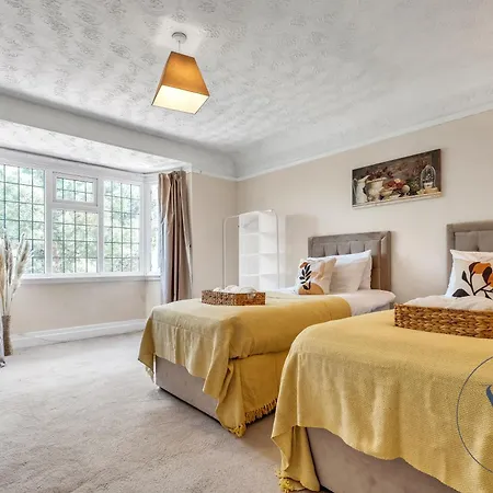 Lägenhet 4br Cottage, Parking, Nec, Airport Birmingham