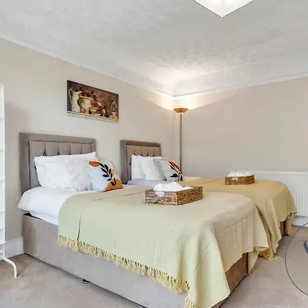 4br Cottage, Parking, Nec, Airport *